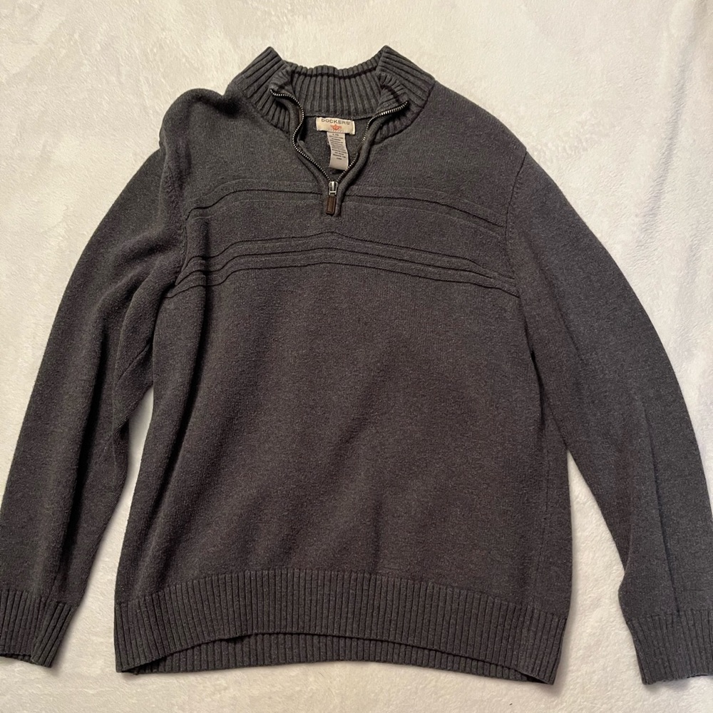 mens Dockers sweater